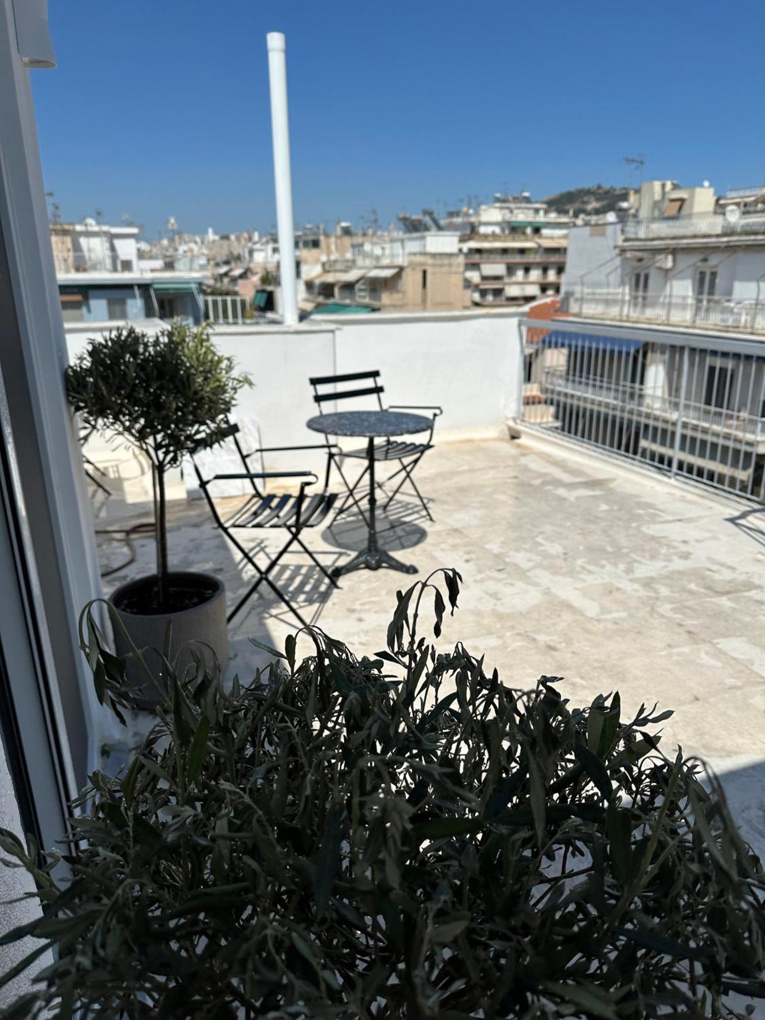 Ferienwohnung Graffiti Roof Athen Exterior foto